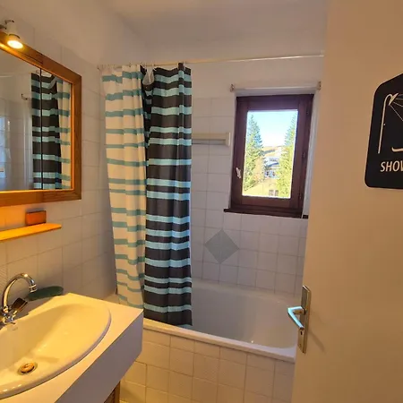 아파트 4 Personnes Au Pied Des Pistes 레데세르